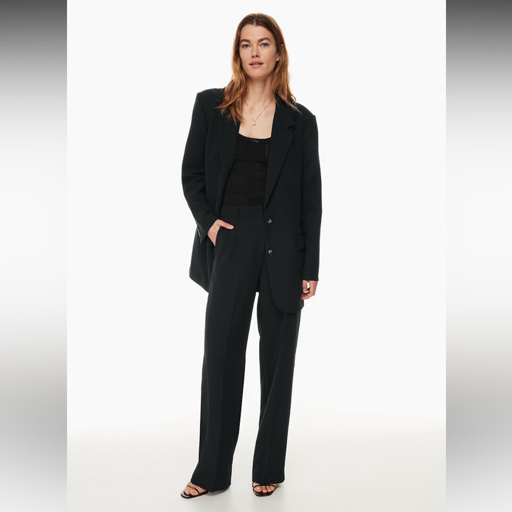 Aritzia Effortless Pants Black Size 4